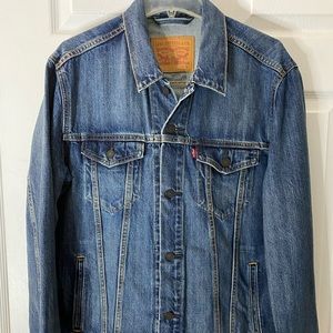 Levi’s Denim Jacket [Size Large]